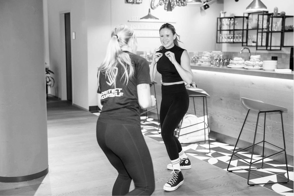 Selbst­verteidigung für Frauen